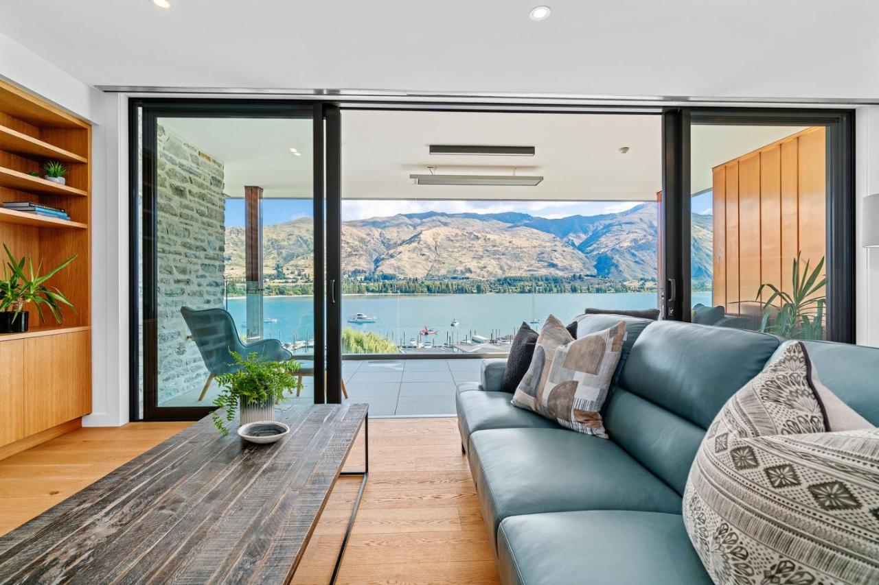 Luxurious Lakefront Penthouse Wanaka Buitenkant foto