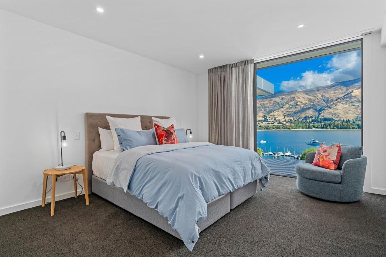 Luxurious Lakefront Penthouse Wanaka Buitenkant foto