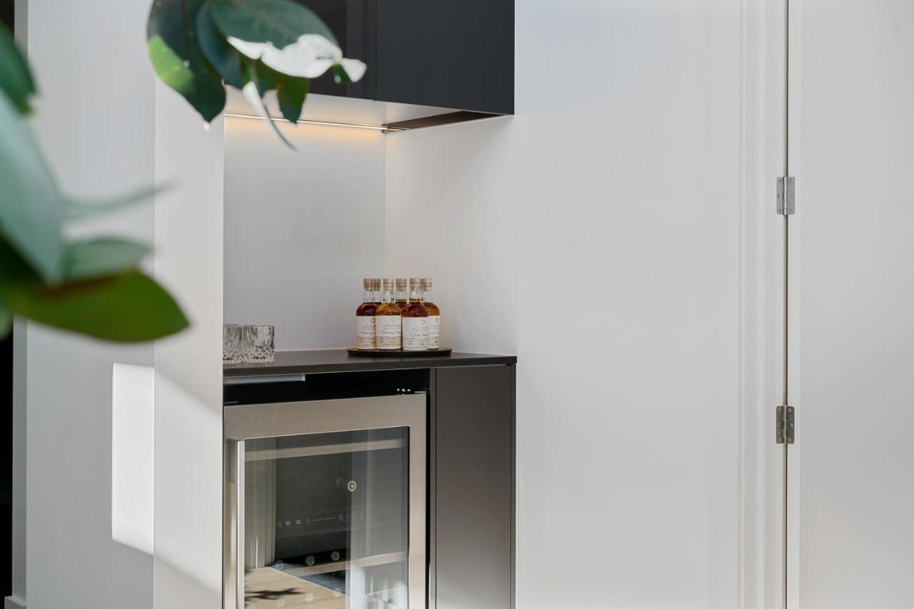 Luxurious Lakefront Penthouse Wanaka Buitenkant foto