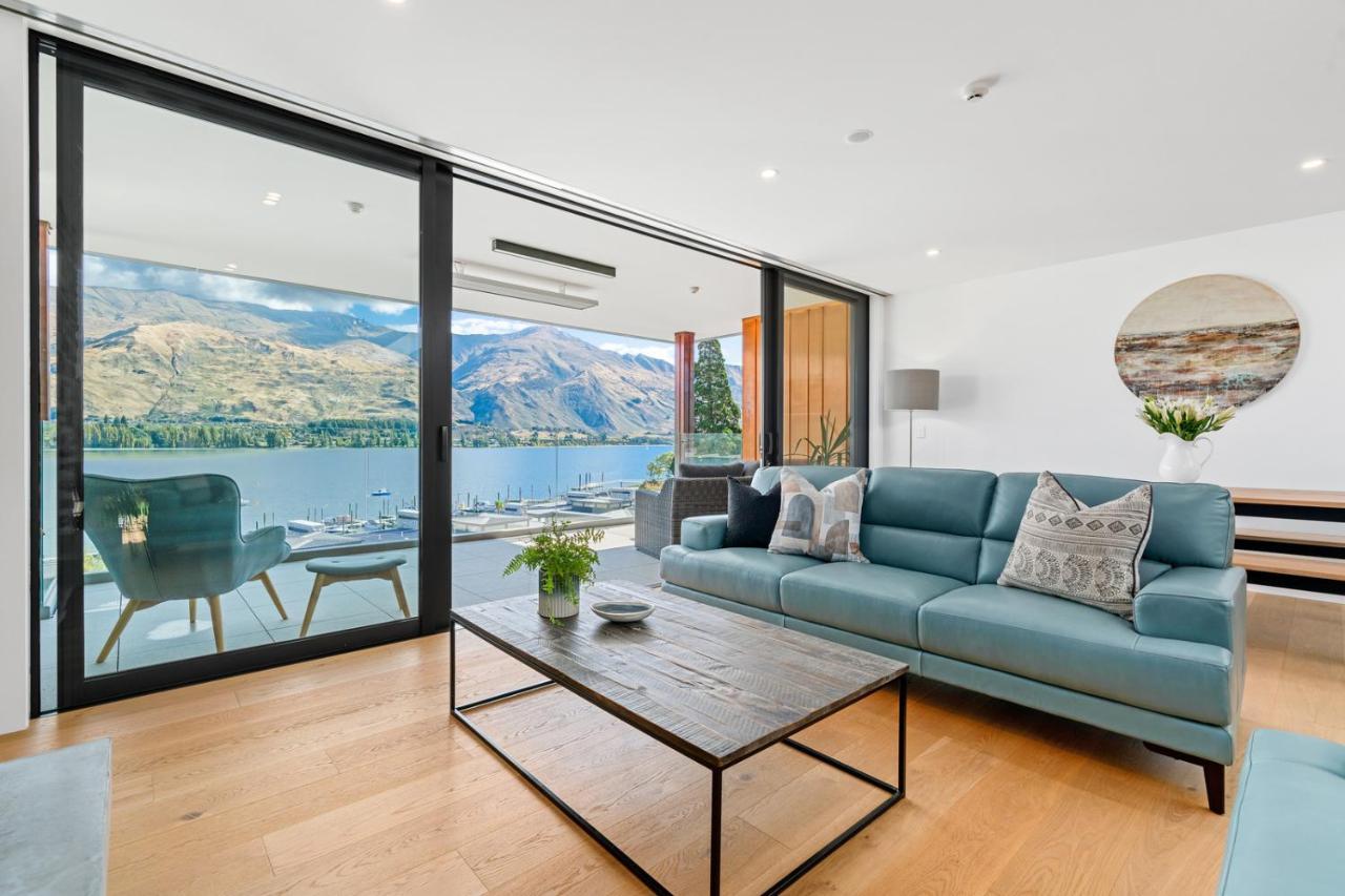 Luxurious Lakefront Penthouse Wanaka Buitenkant foto