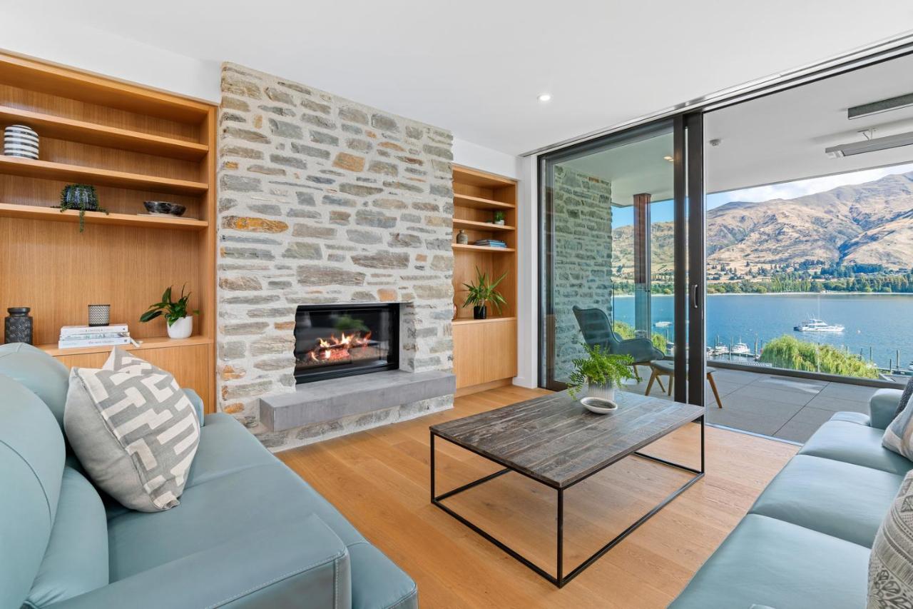 Luxurious Lakefront Penthouse Wanaka Buitenkant foto